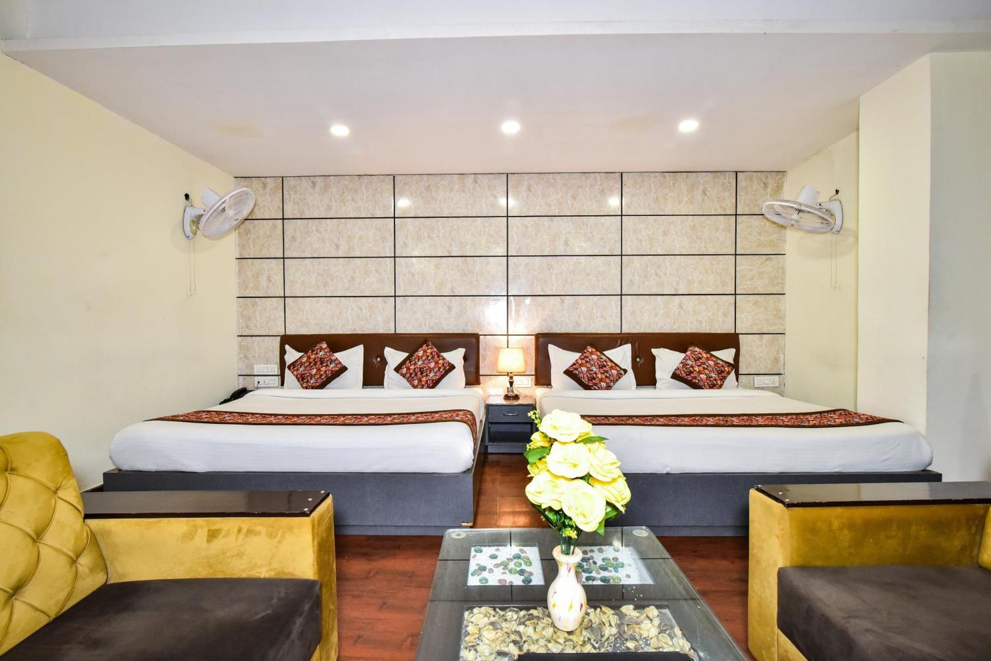 Pinaz Royale Hotel Amritsar Ngoại thất bức ảnh