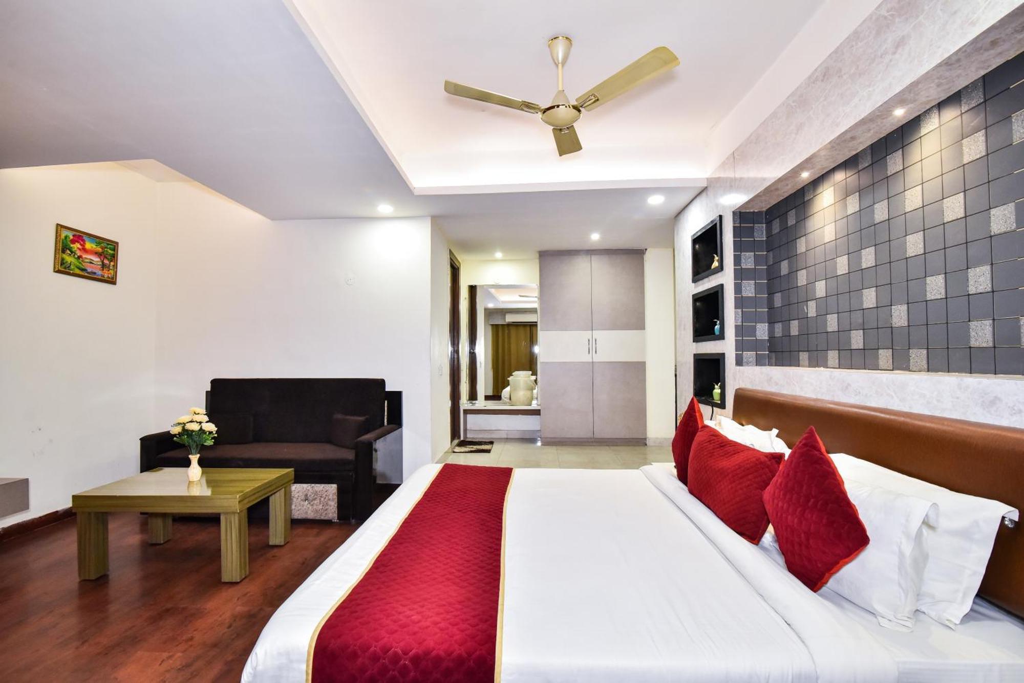 Pinaz Royale Hotel Amritsar Ngoại thất bức ảnh