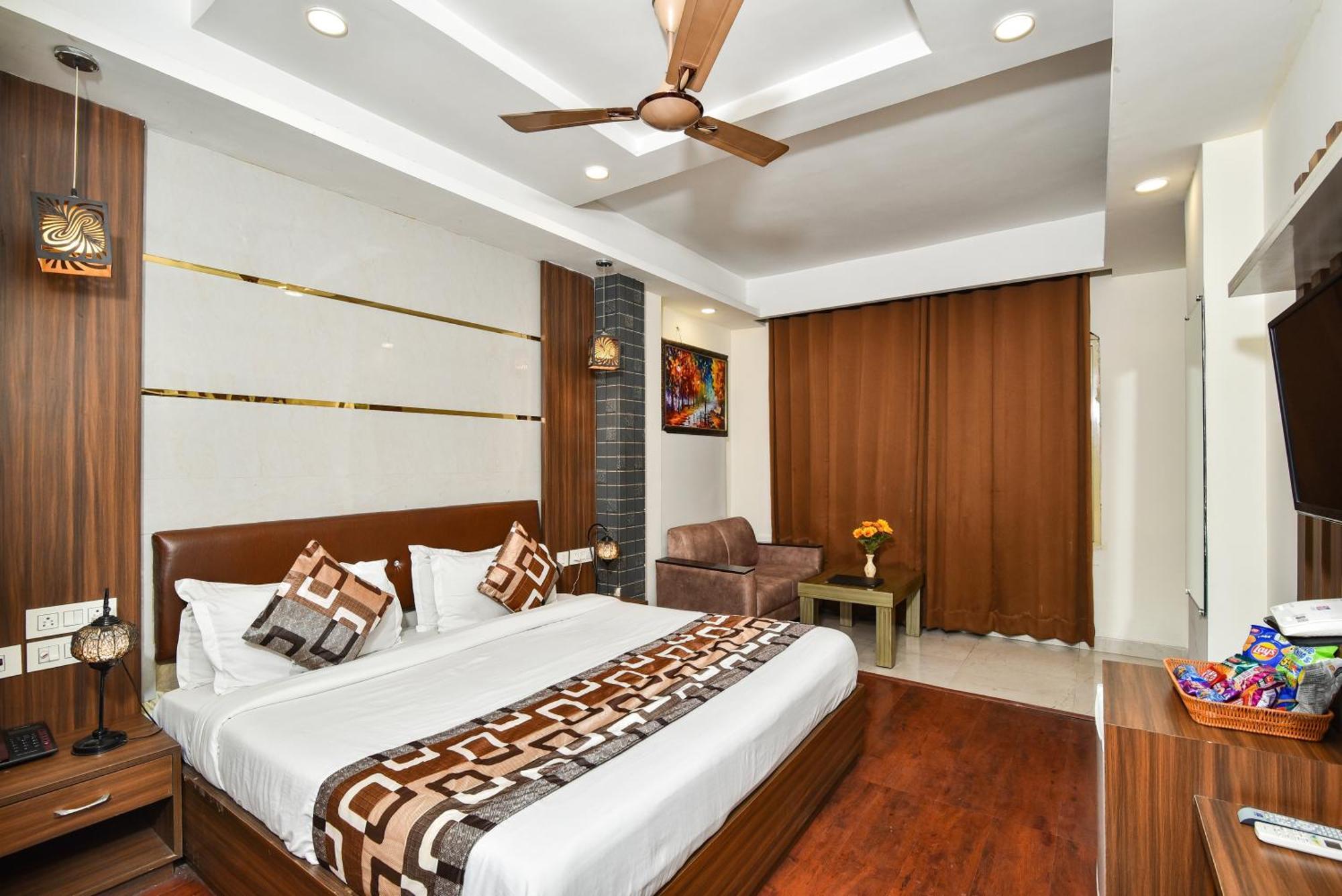 Pinaz Royale Hotel Amritsar Ngoại thất bức ảnh