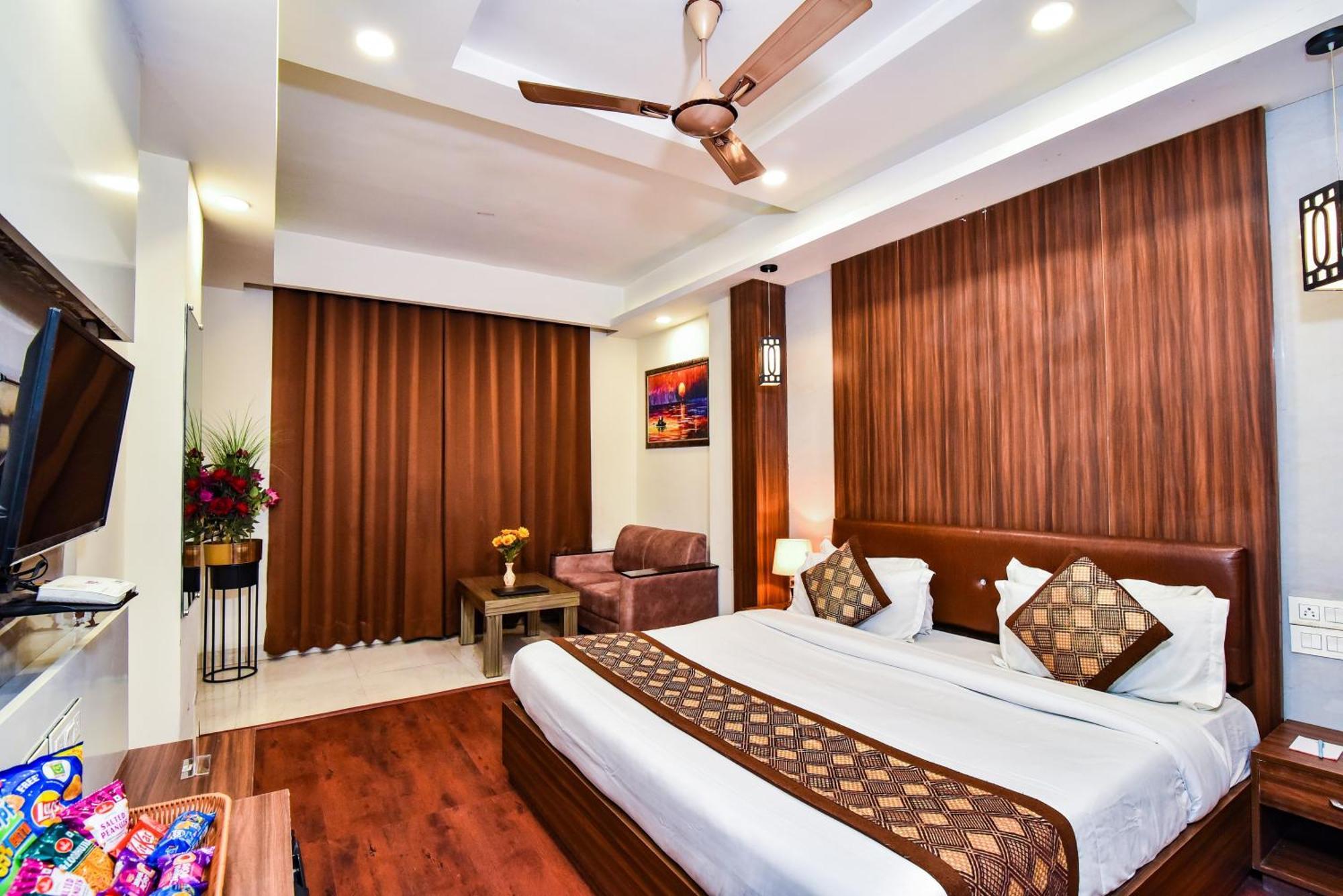 Pinaz Royale Hotel Amritsar Ngoại thất bức ảnh