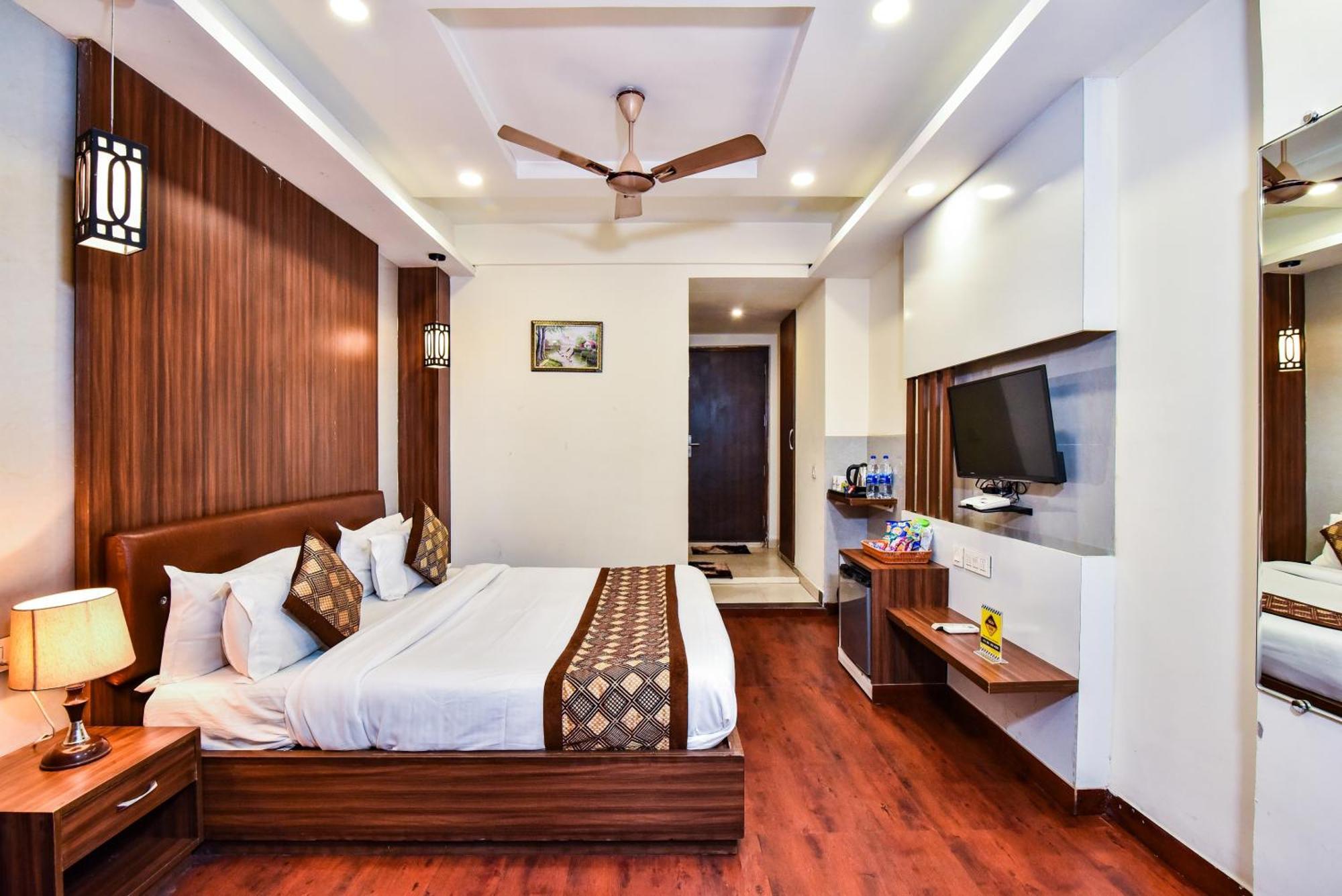 Pinaz Royale Hotel Amritsar Ngoại thất bức ảnh