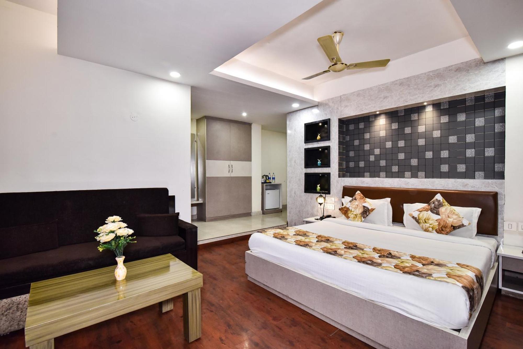 Pinaz Royale Hotel Amritsar Ngoại thất bức ảnh